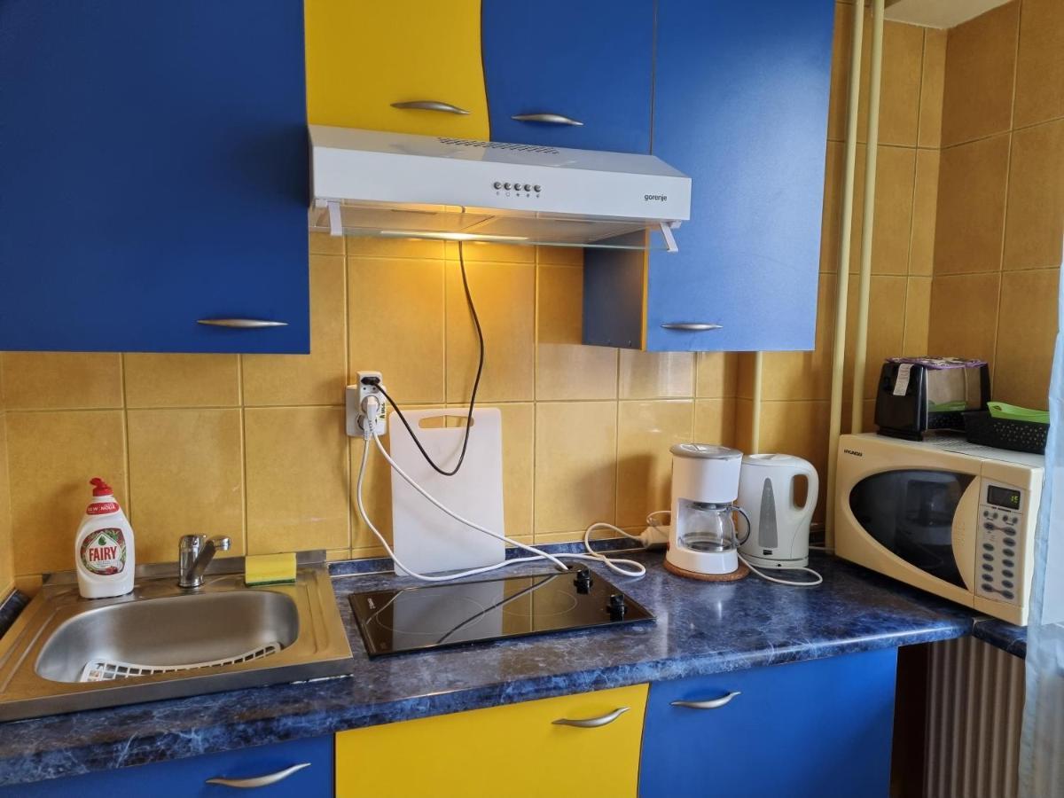 Sunny Old Town Apartment Bucharest