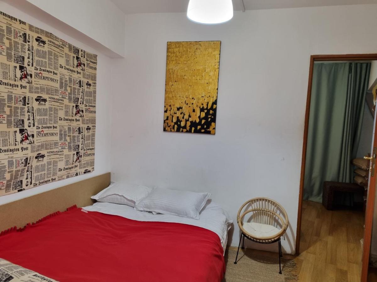 Sunny Old Town Apartment Bucharest