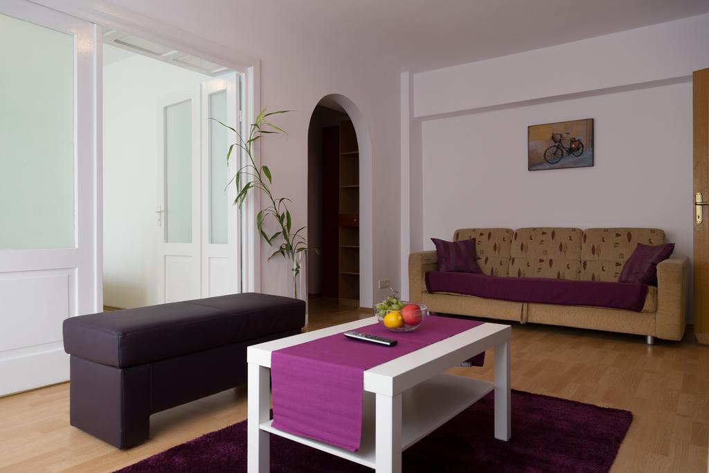 Apartment Sunny Old Town