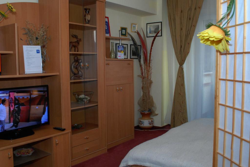 Apartment Sunny Old Town Bucharest
