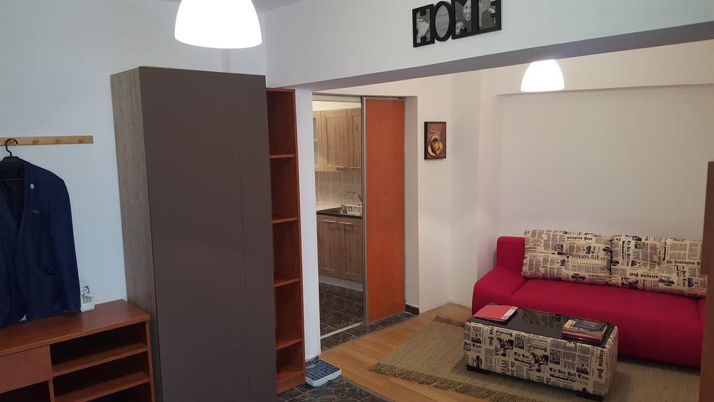 Sunny Old Town Apartment Bucharest