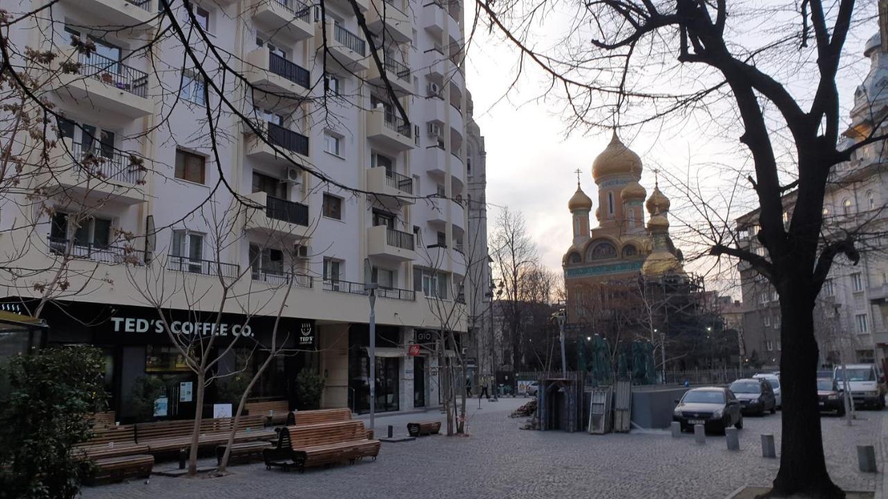 Sunny Old Town