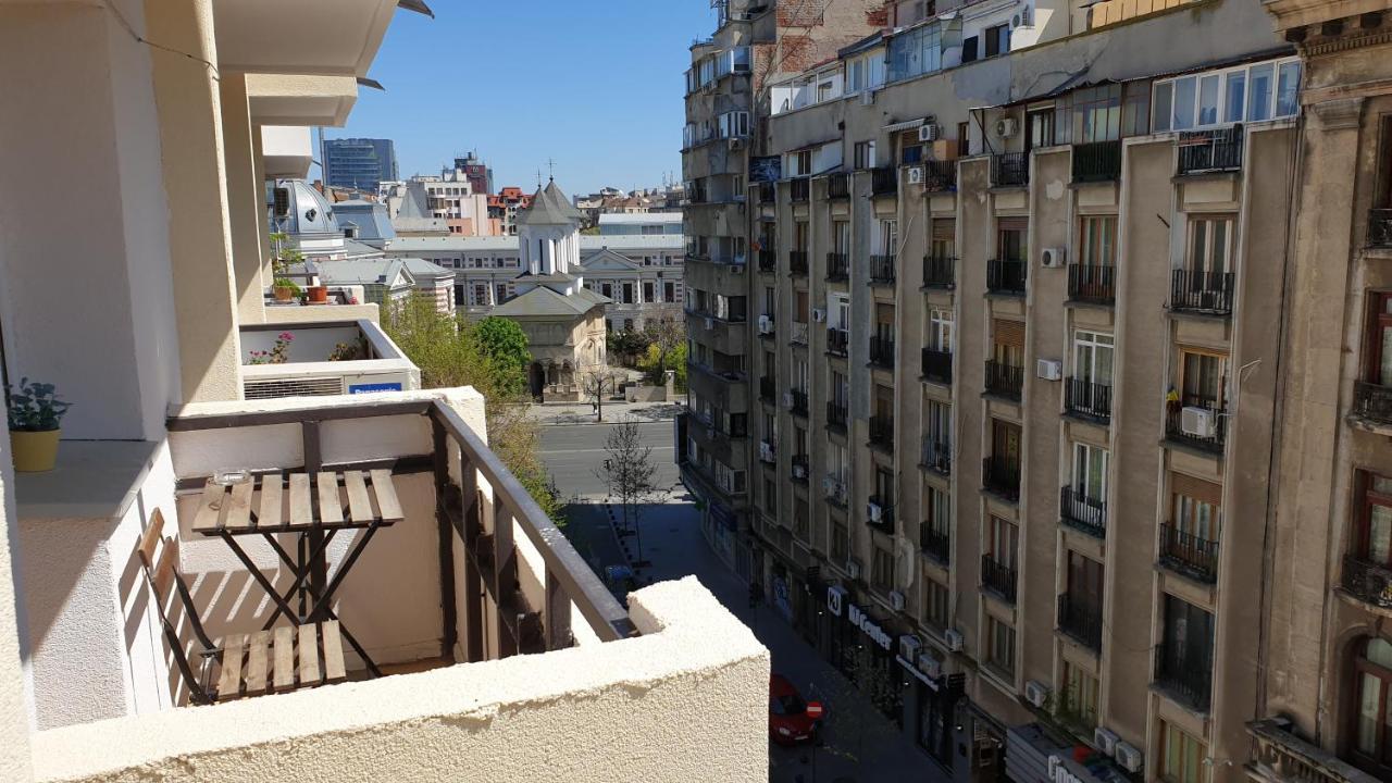 Sunny Old Town Apartment