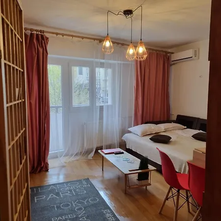 Sunny Old Town Apartments Bucharest Room photo