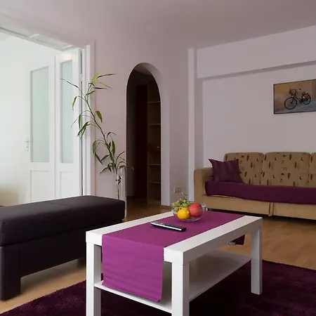 Sunny Old Town Apartments Bucharest Room photo