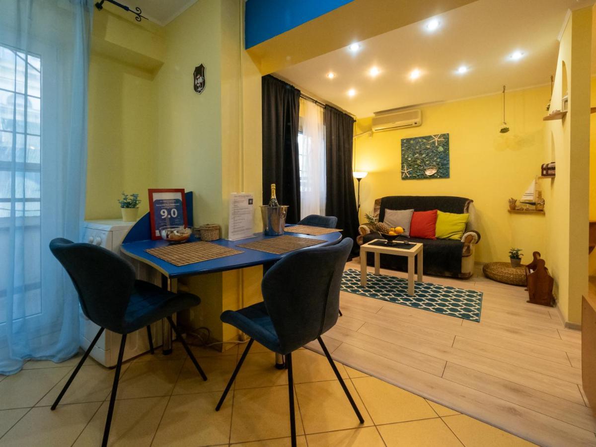 Sunny Old Town Apartment